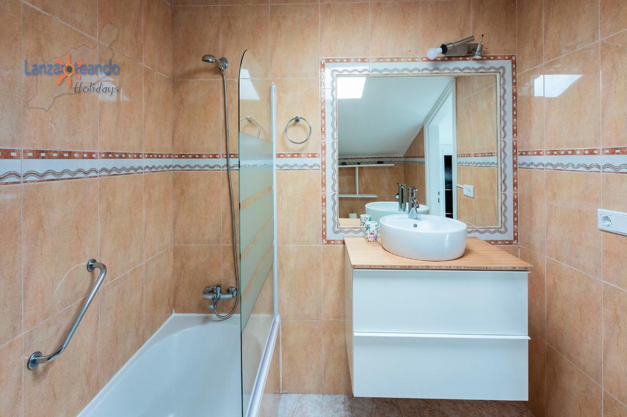 Vivienda Vacacional Sunny - Duplex Apartment 2Beds 2 Baths Costa Teguise Eksteriør billede